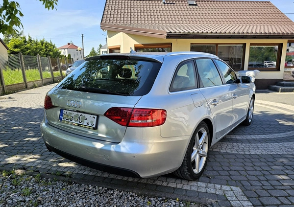 Audi A4 cena 39900 przebieg: 248990, rok produkcji 2010 z Wyszogród małe 379